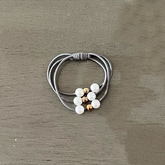 Gray White Pearl & Gold Bead Triple Elastic Bracelet Hair Tie More Colors Avail - Picture 1 of 2